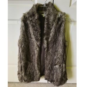 Fur vest